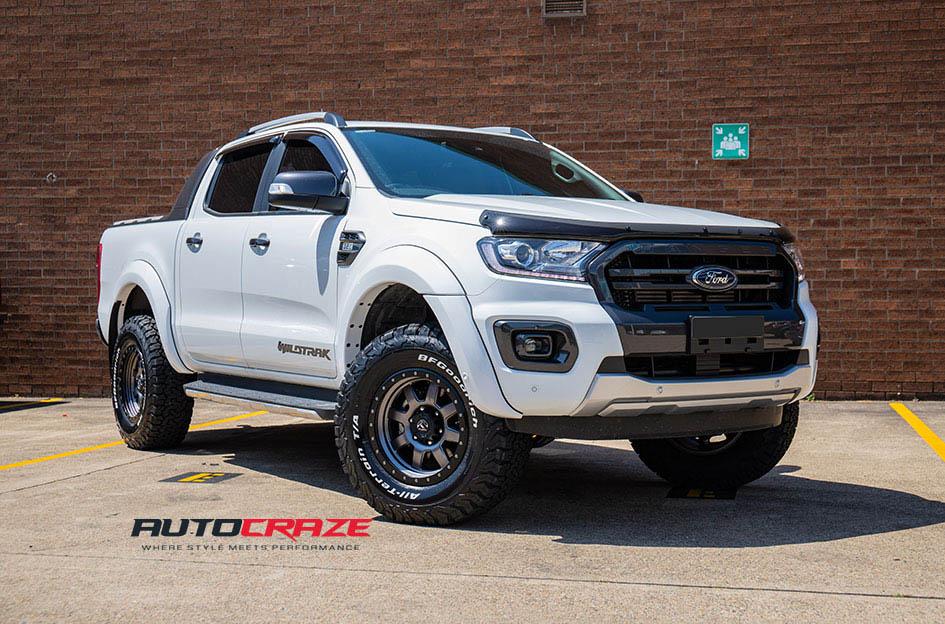 FORD-RANGER-TROPHY-MATTE-ANTHRACITE-WITH-BLACK-RING